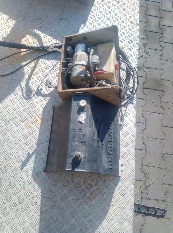 agregat silnik pompa zbiornik panel