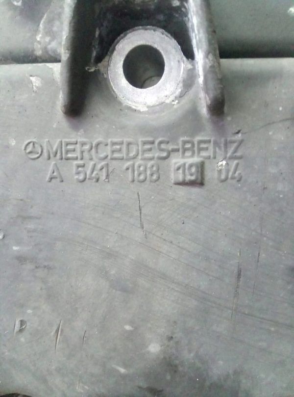 Podstawa filtra oleju mercedes actros A5411881904